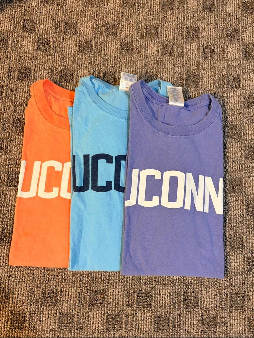 Iconic Vintage UCONN T-Shirt Trio - Size L